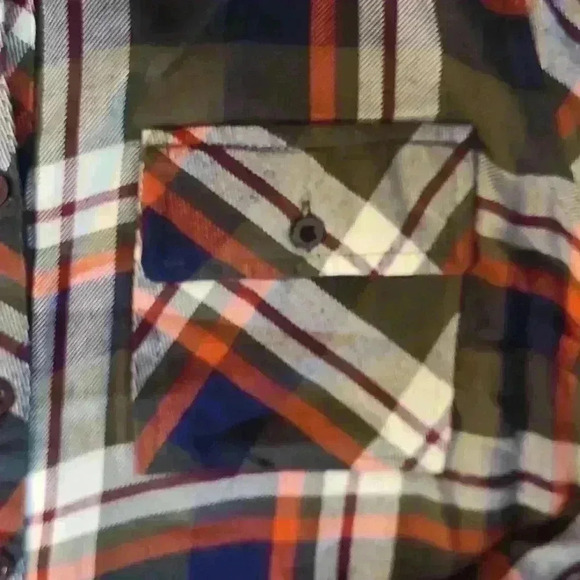 Long Flannel with Printed Back - Picture 5 of 6